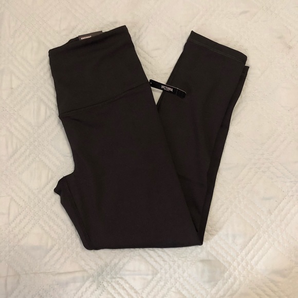VICTORIA’S SECRET LEGGINGS - Picture 2 of 6
